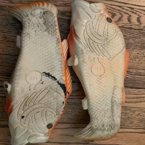 Goldfish Flip Flops - Picture 3 of 5